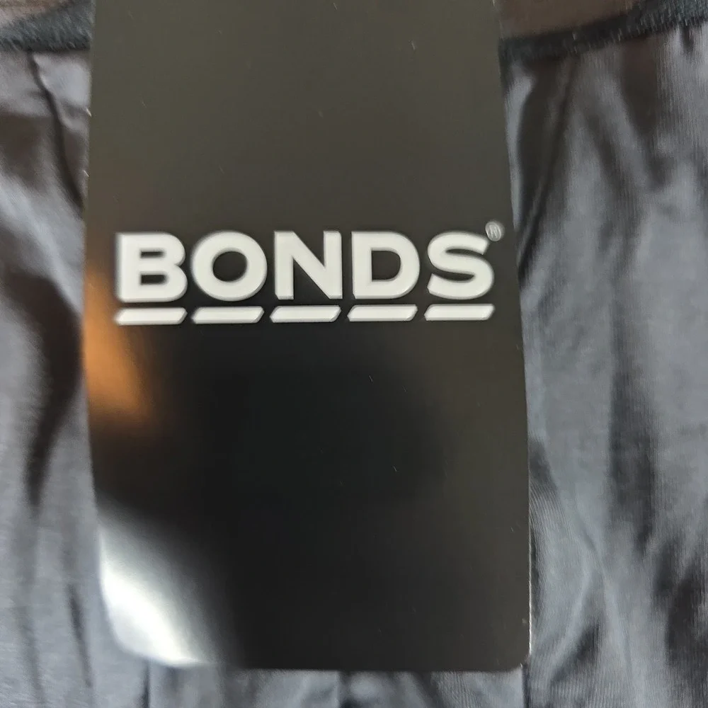 Bonds Underwear Anti-Chafing Boxer 3XL 3 Pack La Femme Nikita/Black & Green